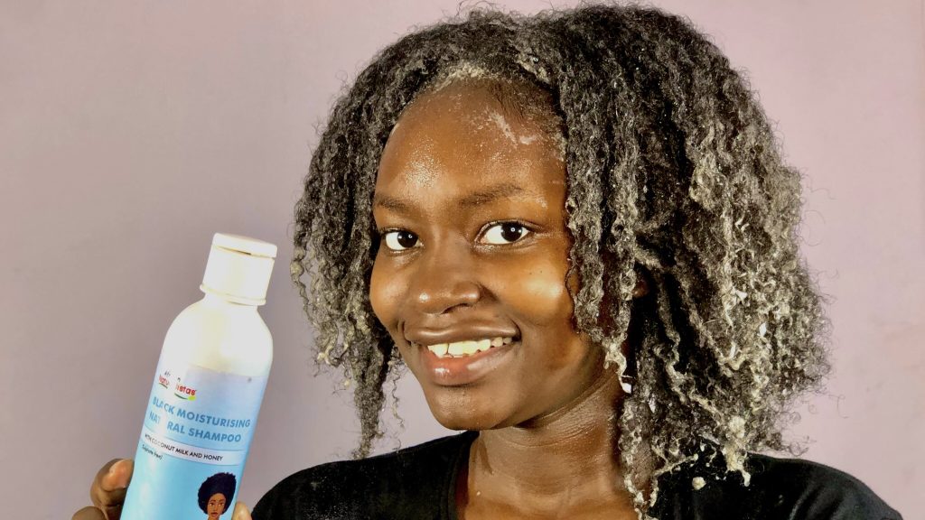 African Naturalistas Black Moisturizing shampoo